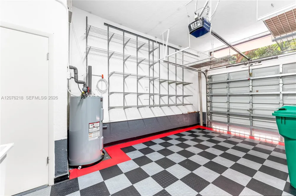5990 Paradise Point Dr #5990 Palmetto Bay, FL 33157