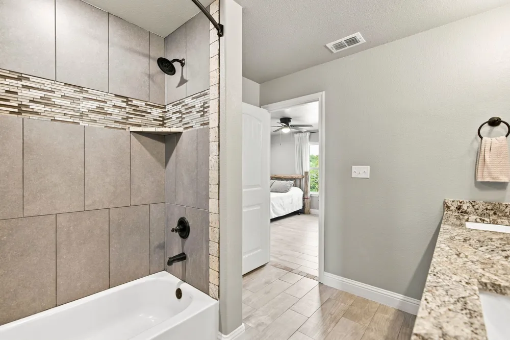 5101 Santa Fe Street Granbury, TX 76048