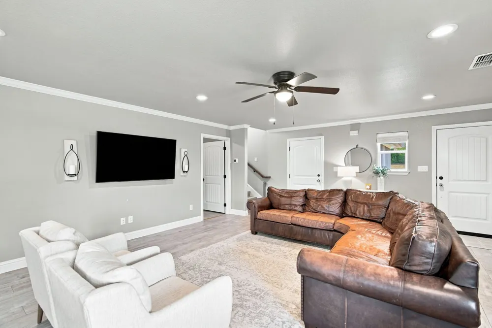 5101 Santa Fe Street Granbury, TX 76048
