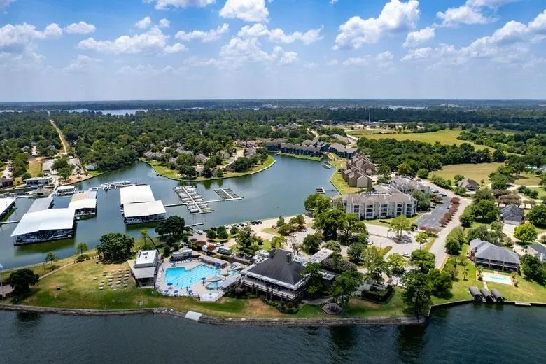 3107 Canterbury Lane Montgomery, TX 77356