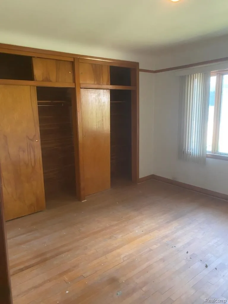 1226 Alhi Street Waterford Charter Township, MI 48328