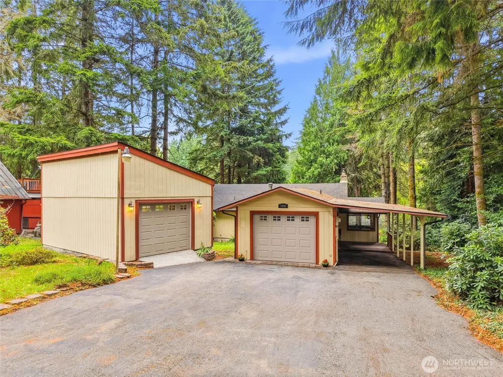 7836 Tanwax Drive SE Olympia, WA 98513