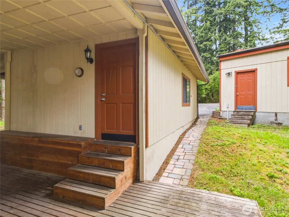 7836 Tanwax Drive SE Olympia, WA 98513