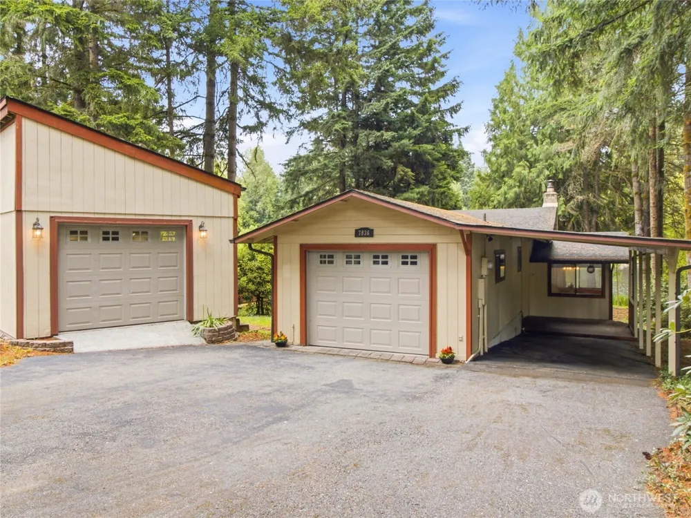 7836 Tanwax Drive SE Olympia, WA 98513