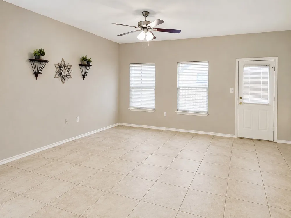 2021 Meadow Park Drive Princeton, TX 75407