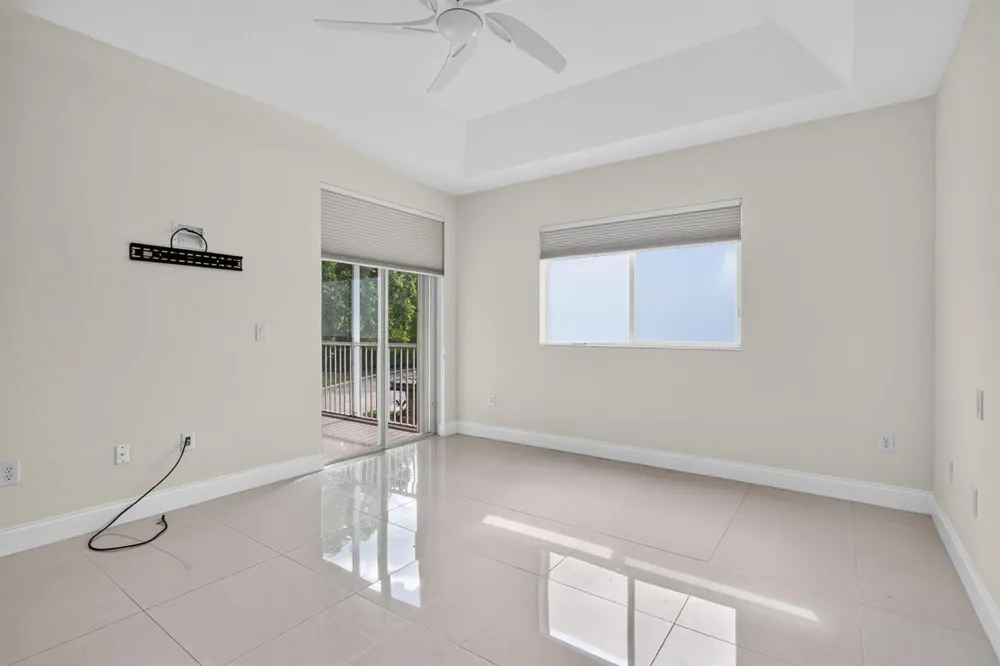 7940 Exeter Circle E #201 Tamarac, FL 33321