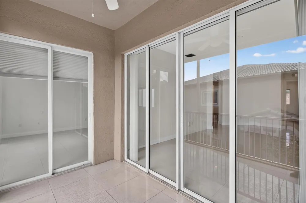 7940 Exeter Circle E #201 Tamarac, FL 33321