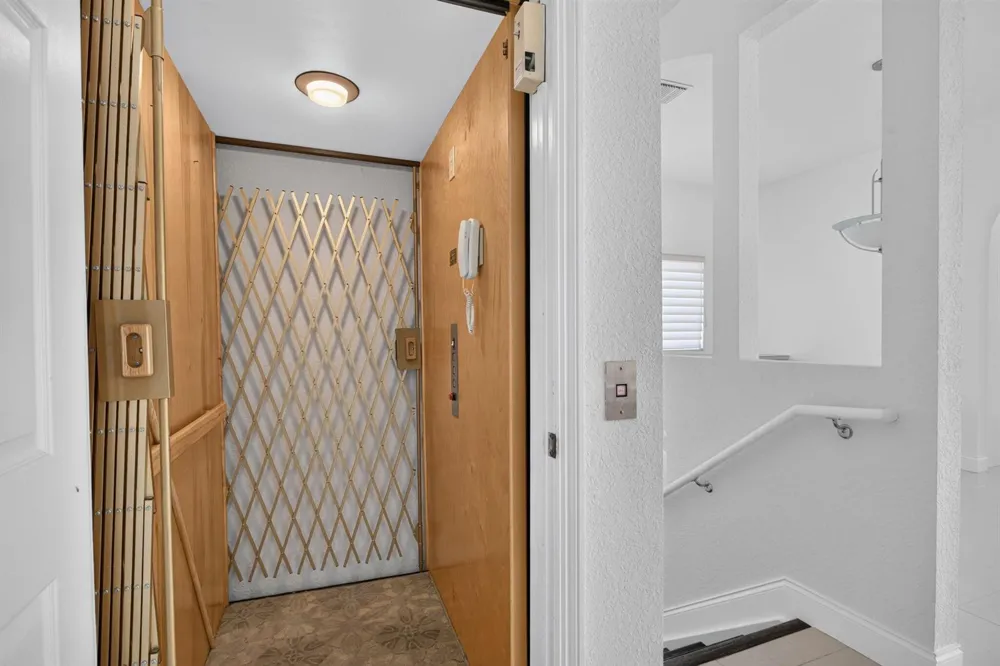 7940 Exeter Circle E #201 Tamarac, FL 33321