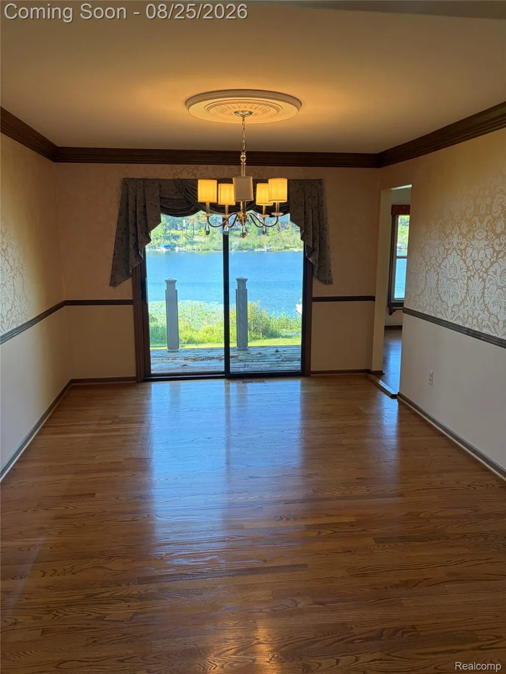 152 Overlake Lake Orion Village, MI 48362