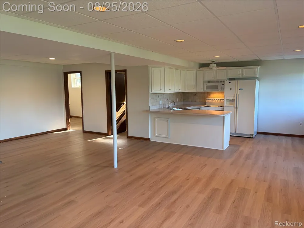 152 Overlake Lake Orion Village, MI 48362