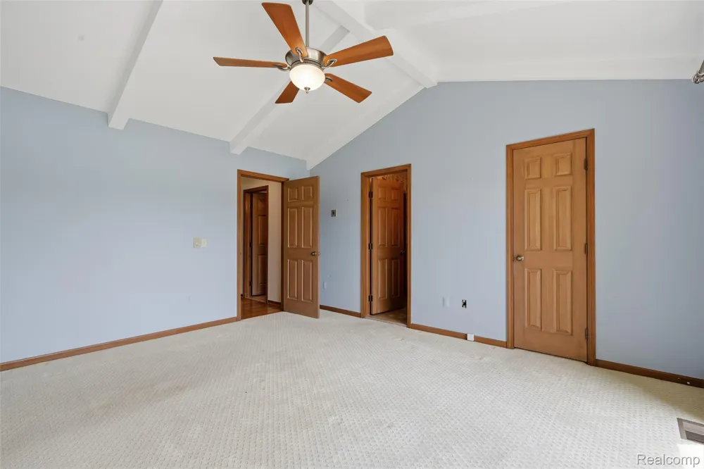 152 Overlake Lake Orion Village, MI 48362