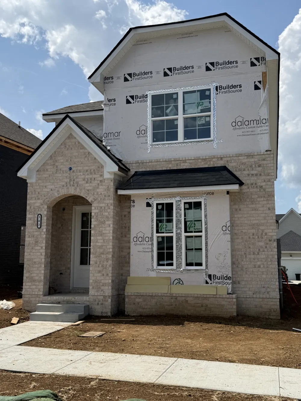 162 Oasis Dr La Vergne, TN 37086