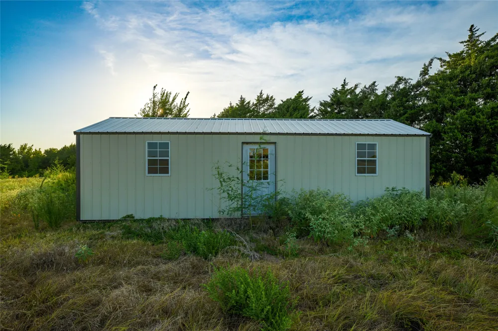 238 County Road 337 Rosebud, TX 76570
