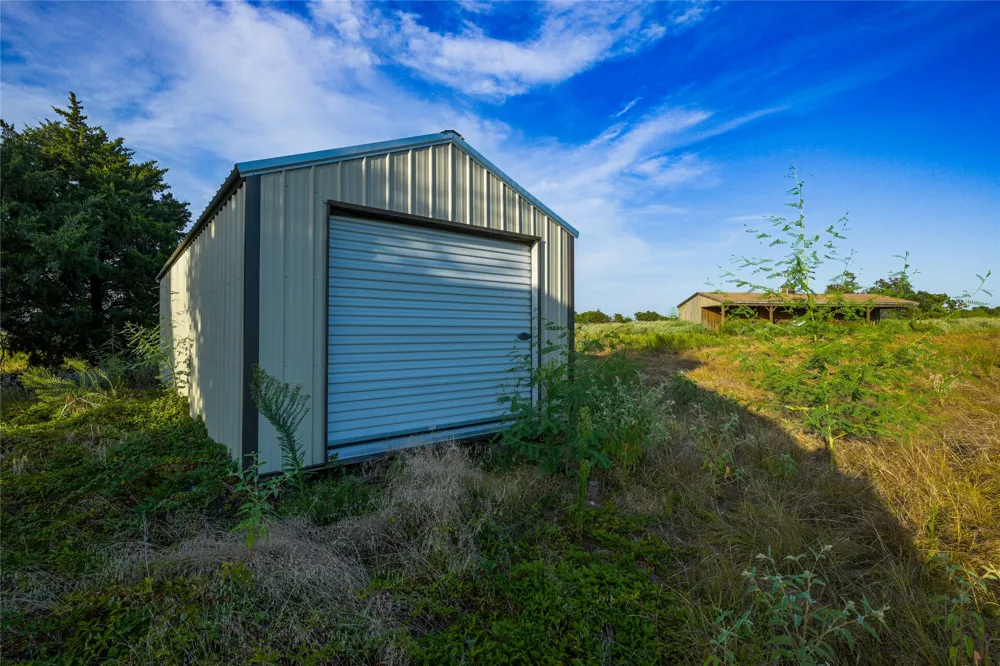 238 County Road 337 Rosebud, TX 76570