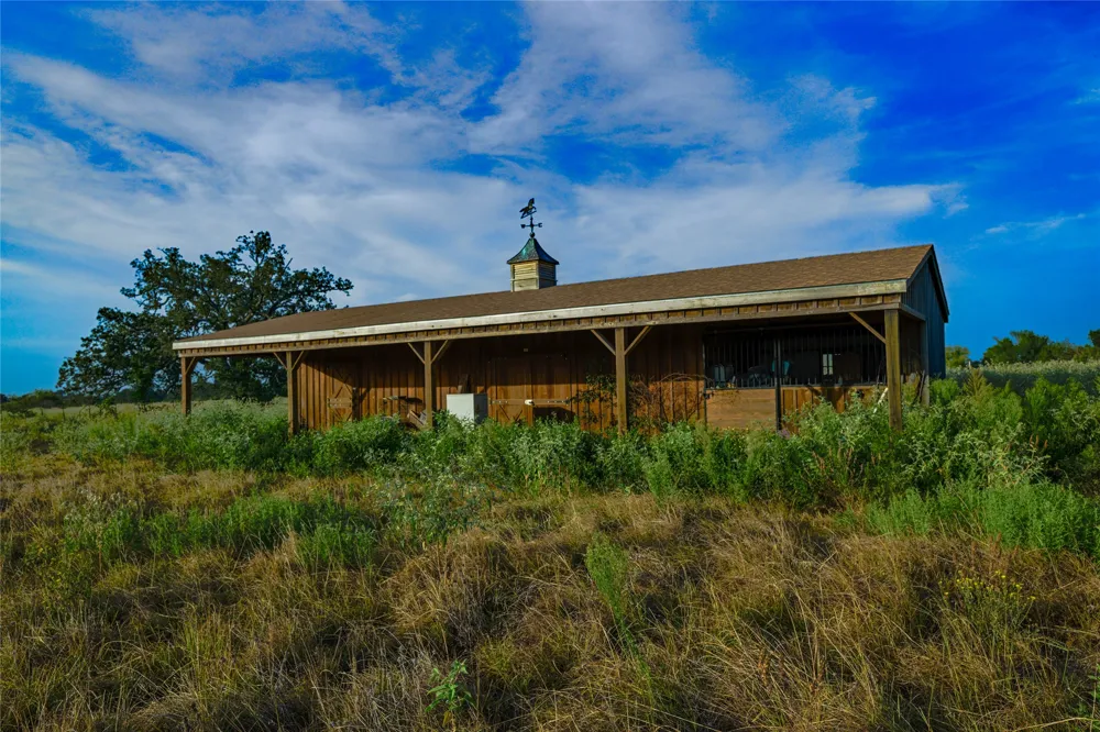 238 County Road 337 Rosebud, TX 76570