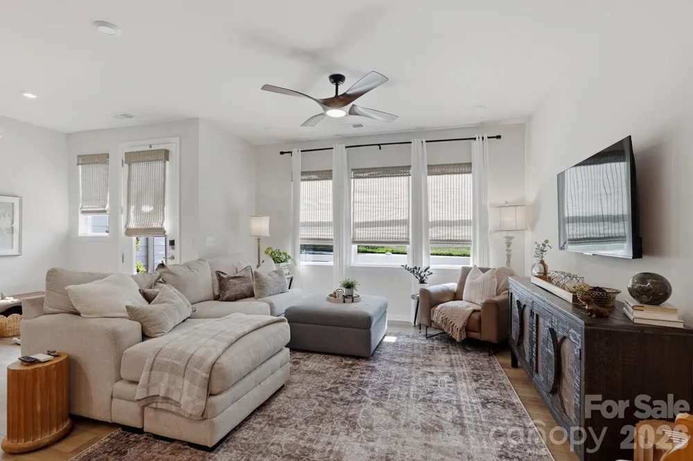 5471 Comiskey Alley Kannapolis, NC 28081