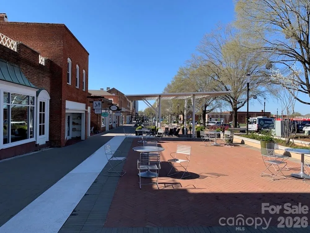 5471 Comiskey Alley Kannapolis, NC 28081