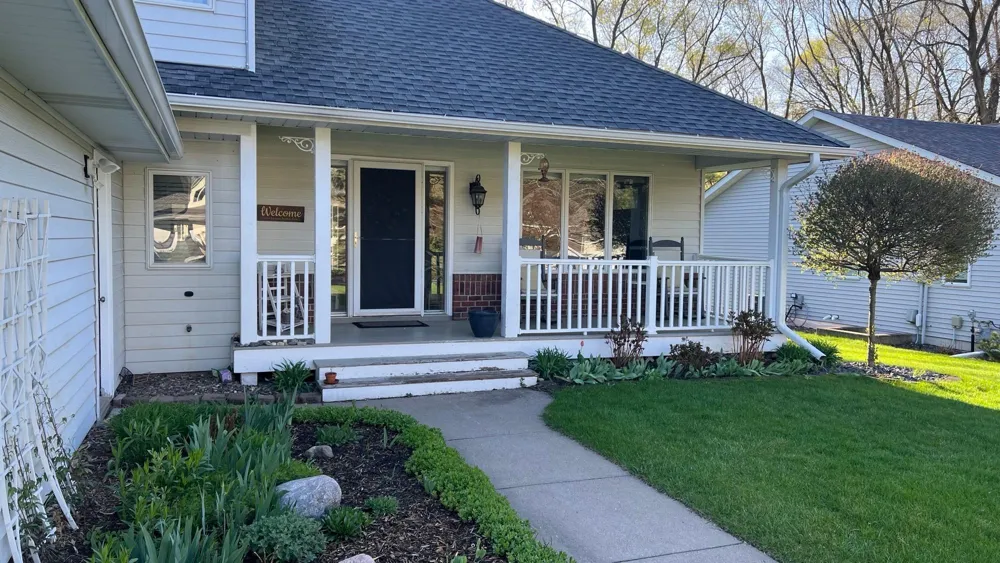 3598 Searle Court Vadnais Heights, MN 55127