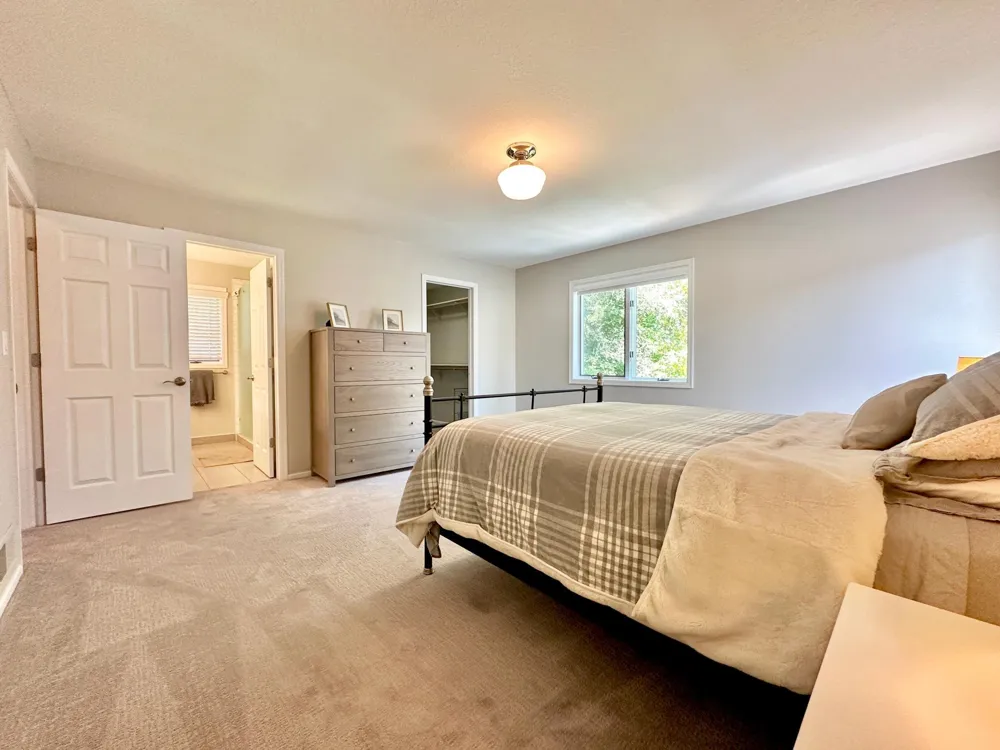 3598 Searle Court Vadnais Heights, MN 55127
