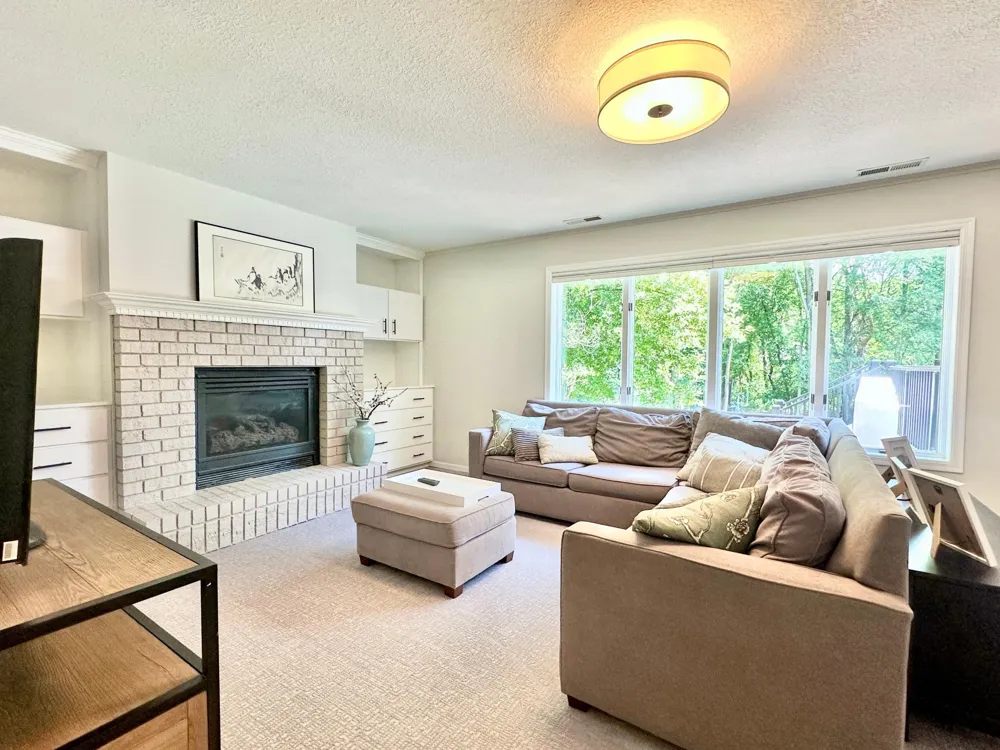 3598 Searle Court Vadnais Heights, MN 55127
