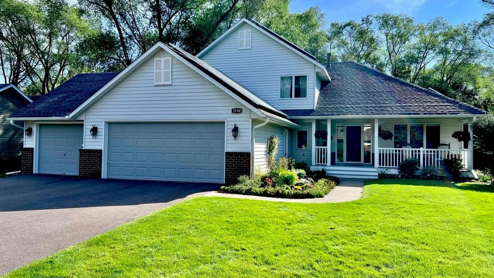 3598 Searle Court Vadnais Heights, MN 55127