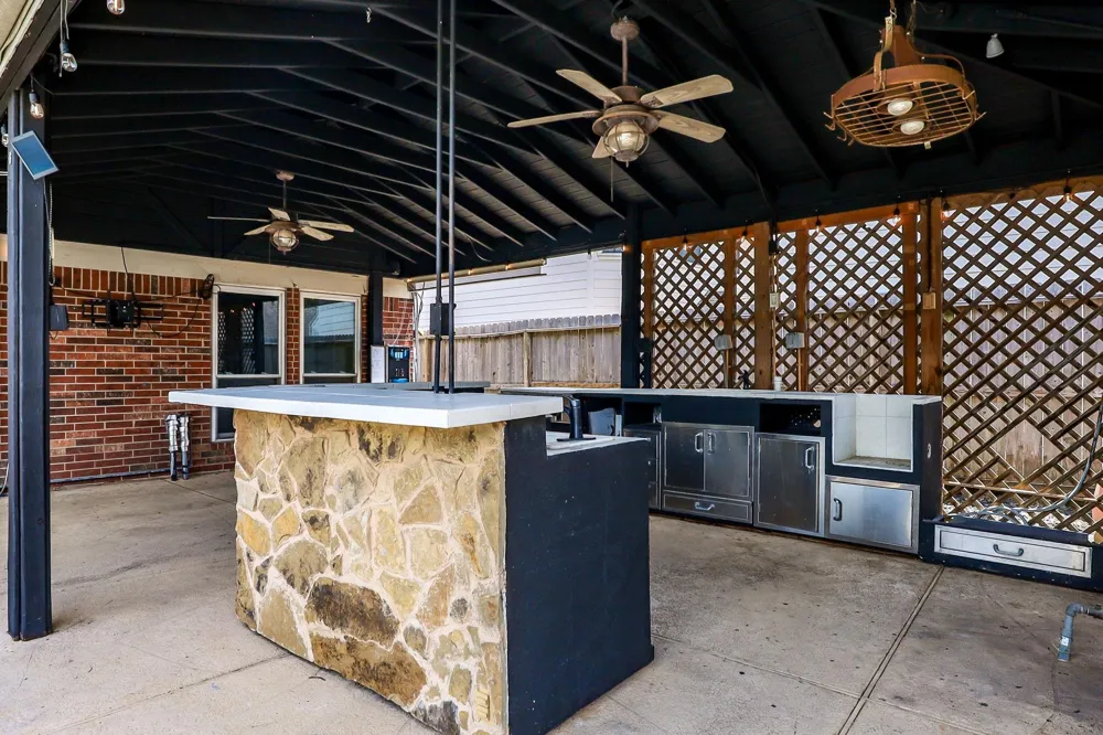 4302 Tree Line Drive Pasadena, TX 77505