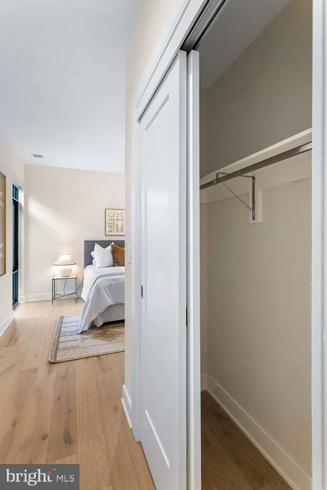 6718 LOWELL AVENUE #802 Mclean, VA 22101