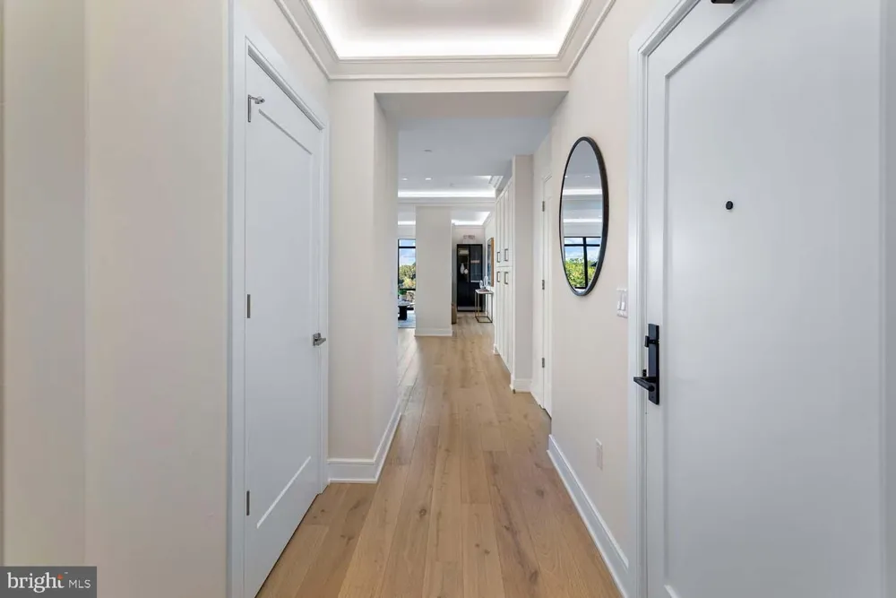 6718 LOWELL AVENUE #802 Mclean, VA 22101