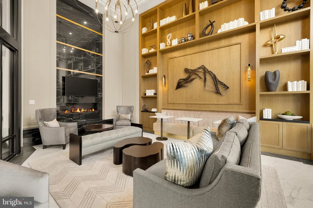 6718 LOWELL AVENUE #802 Mclean, VA 22101