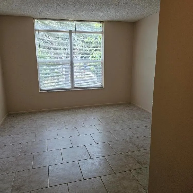 3690 INVERRARY DRIVE #2Y Lauderhill, FL 33319