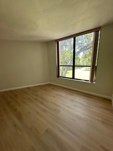 6751 University Drive #312 Tamarac, FL 33321