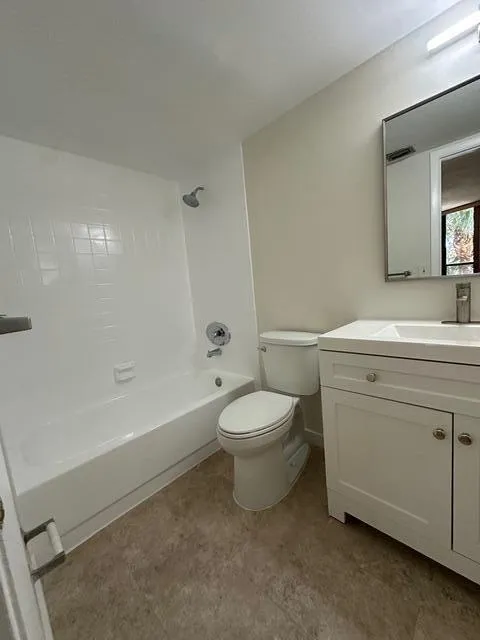 6751 University Drive #312 Tamarac, FL 33321