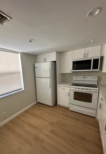 6751 University Drive #312 Tamarac, FL 33321