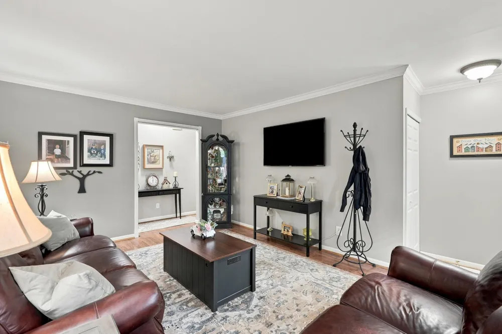 14122 Hubbard Street Livonia City, MI 48154