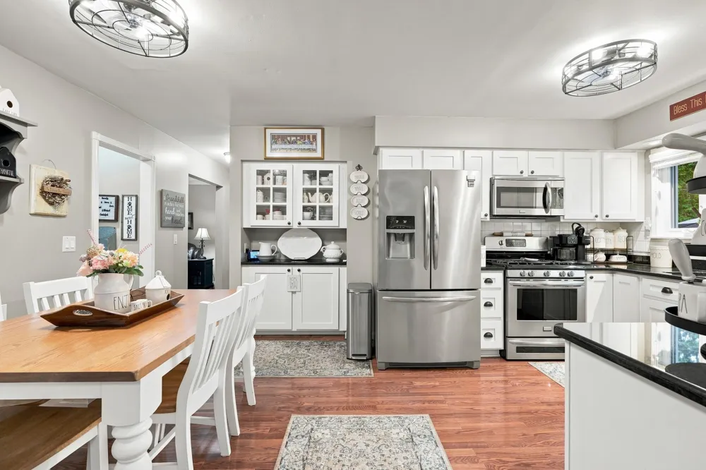 14122 Hubbard Street Livonia City, MI 48154