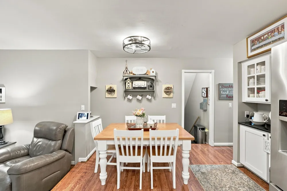 14122 Hubbard Street Livonia City, MI 48154