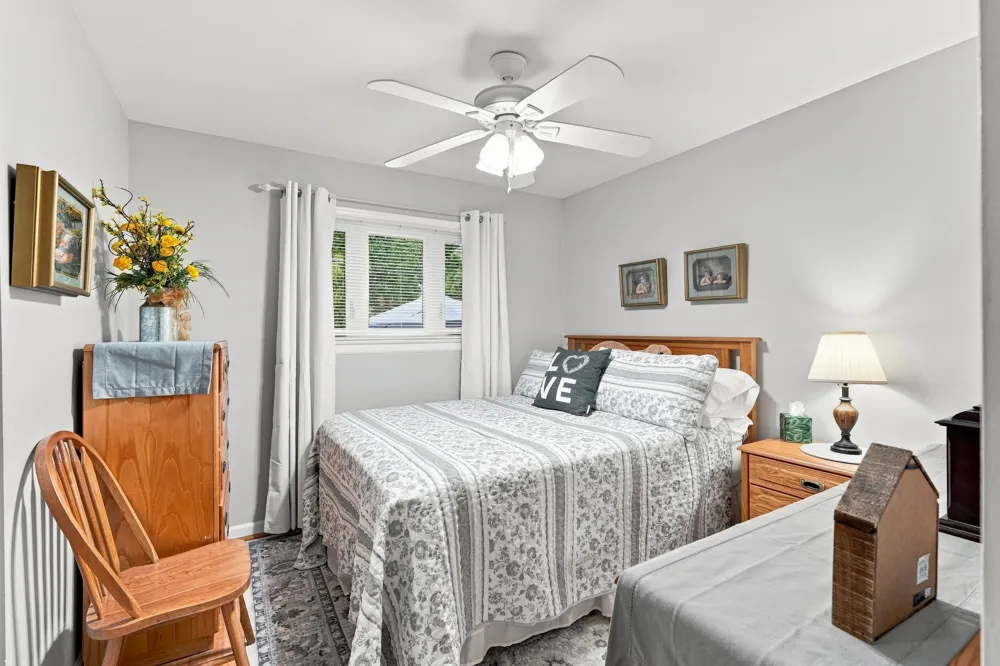 14122 Hubbard Street Livonia City, MI 48154