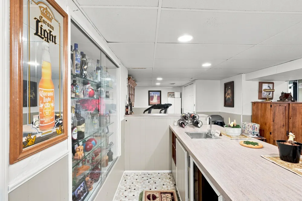 14122 Hubbard Street Livonia City, MI 48154