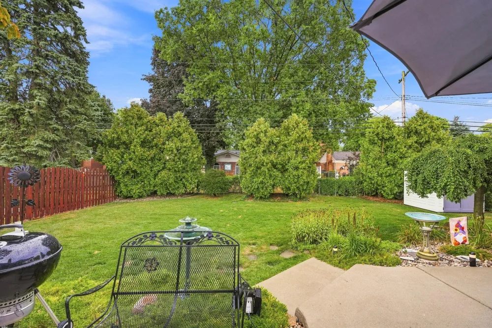 14122 Hubbard Street Livonia City, MI 48154