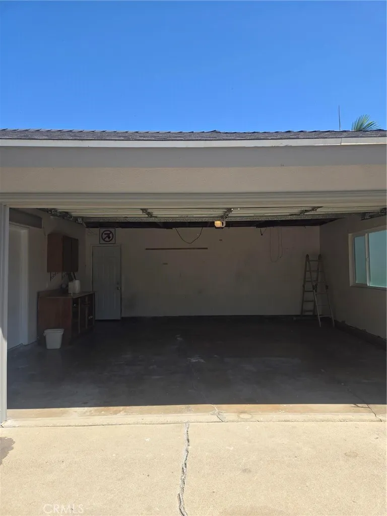 2530 S Rene Santa Ana, CA 92704
