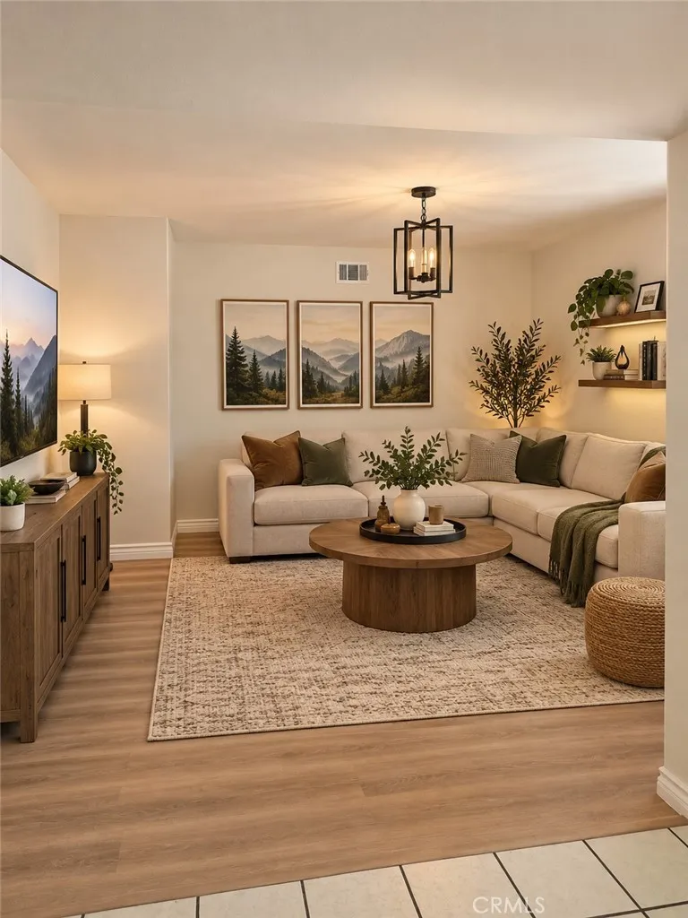 2530 S Rene Santa Ana, CA 92704