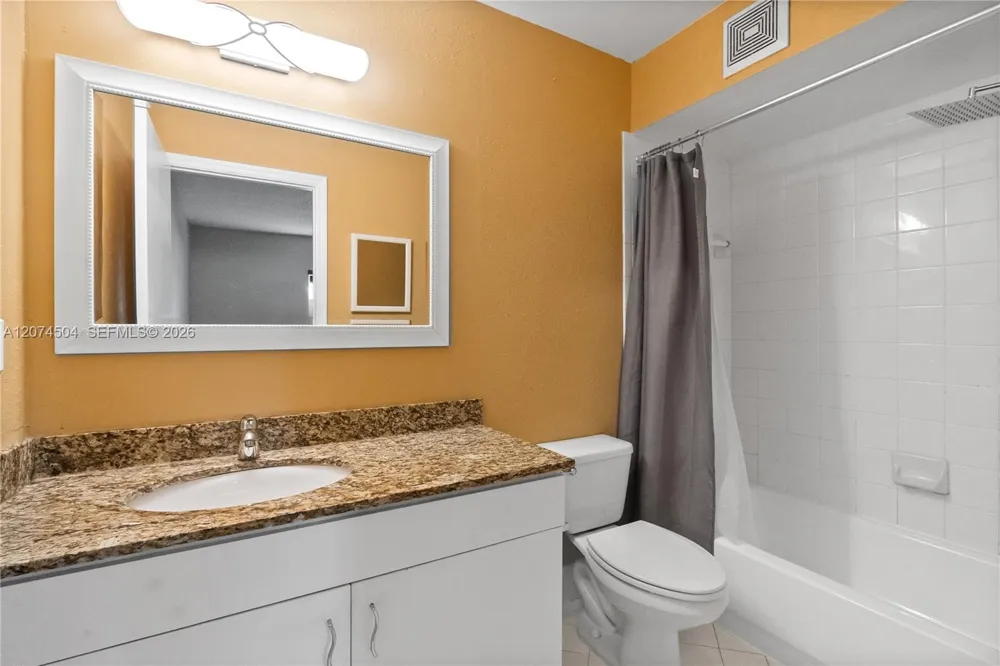 2082 Madeira Dr #2082 Weston, FL 33327