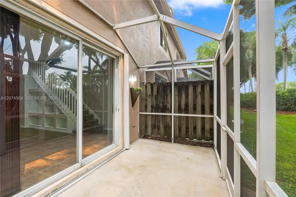 2082 Madeira Dr #2082 Weston, FL 33327