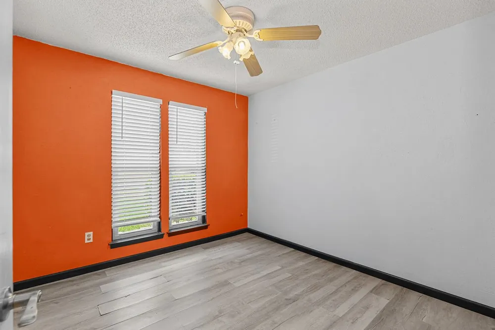 223 Countryside Drive Arlington, TX 76014