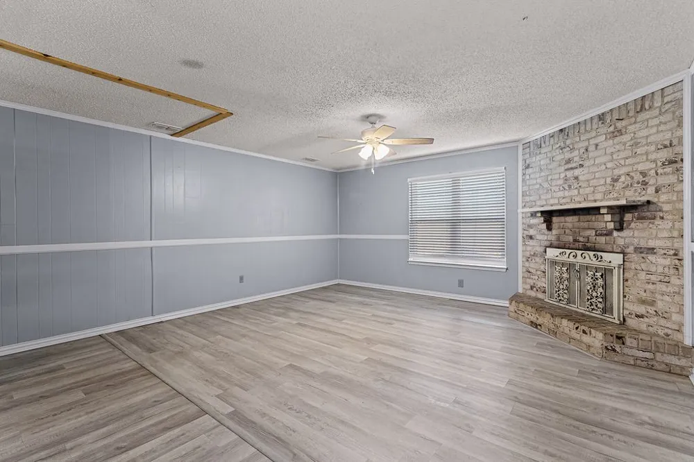 223 Countryside Drive Arlington, TX 76014