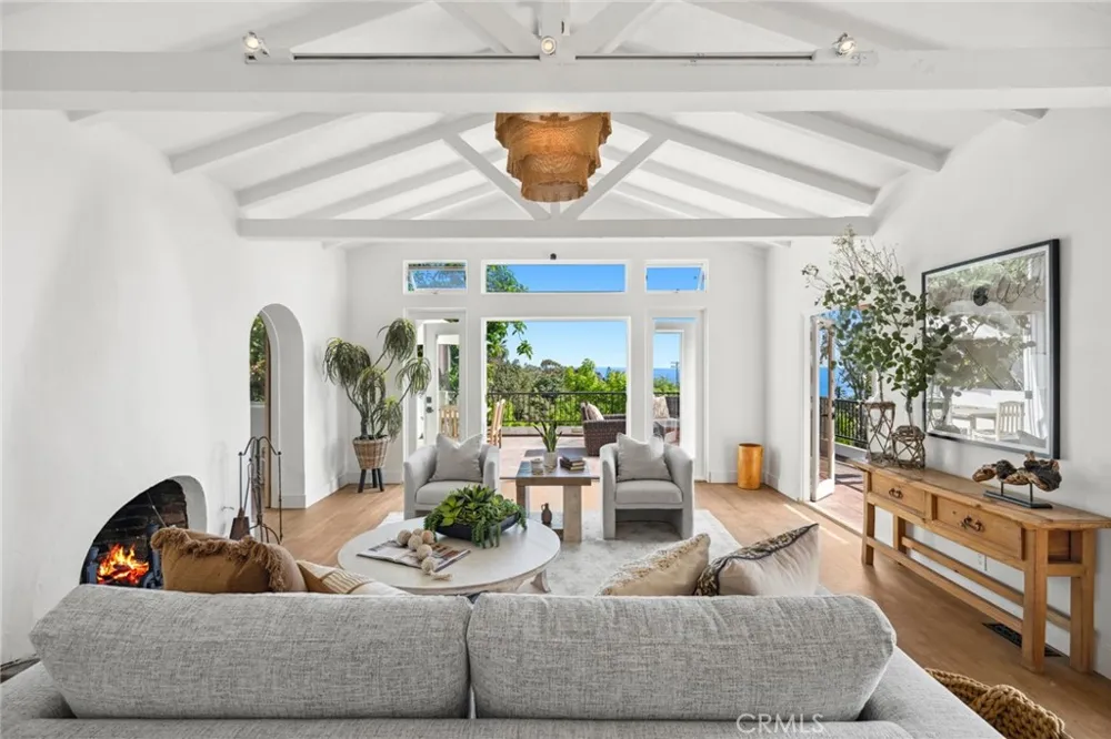 31402 Ocean View Laguna Beach, CA 92651