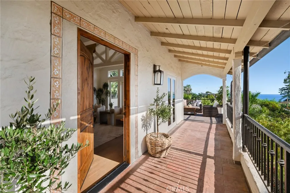 31402 Ocean View Laguna Beach, CA 92651