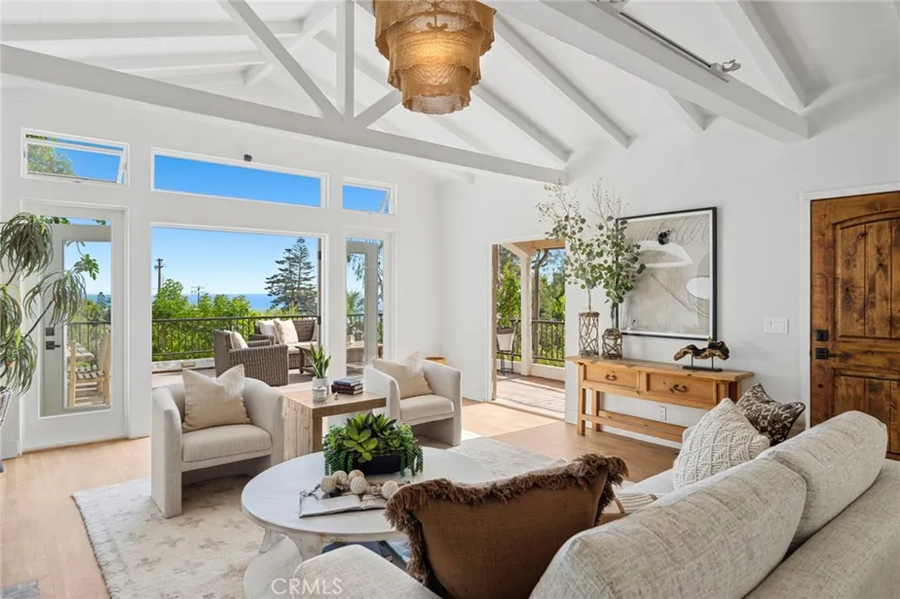 31402 Ocean View Laguna Beach, CA 92651