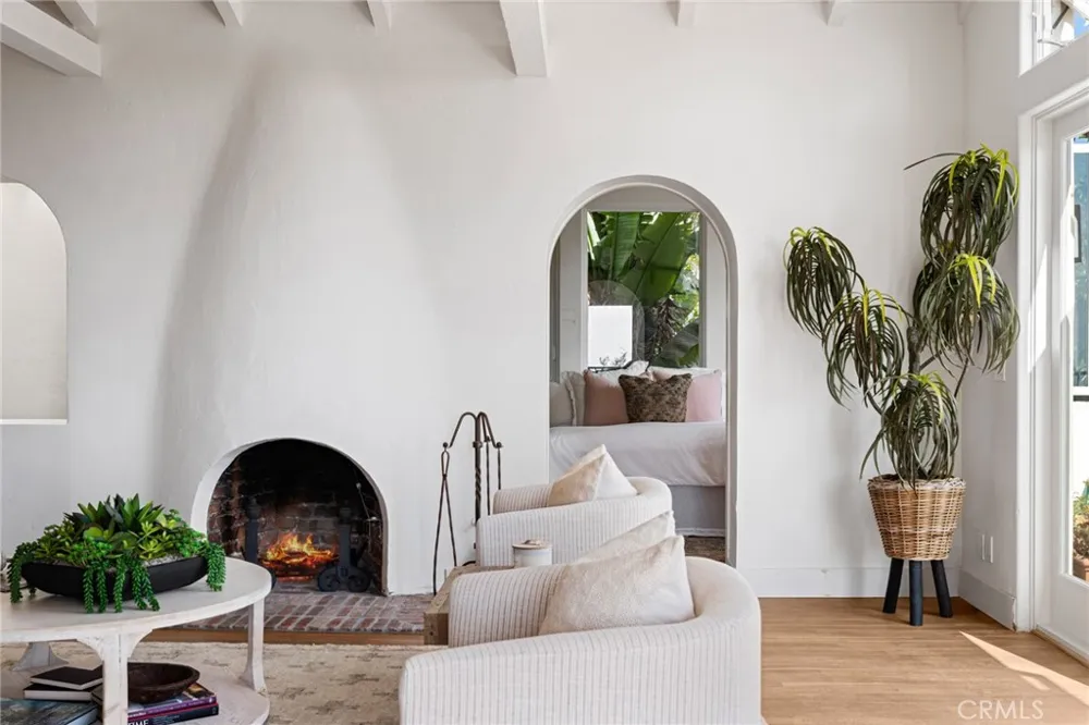31402 Ocean View Laguna Beach, CA 92651