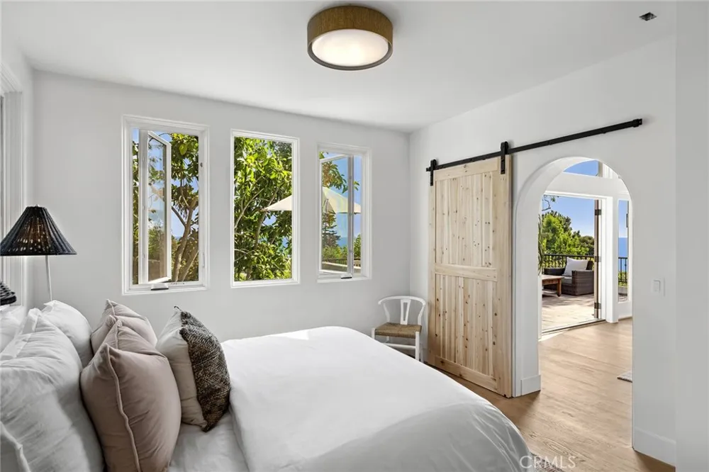 31402 Ocean View Laguna Beach, CA 92651